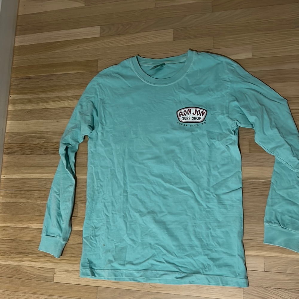 Super cute RonJon Surf Shop Long Sleve